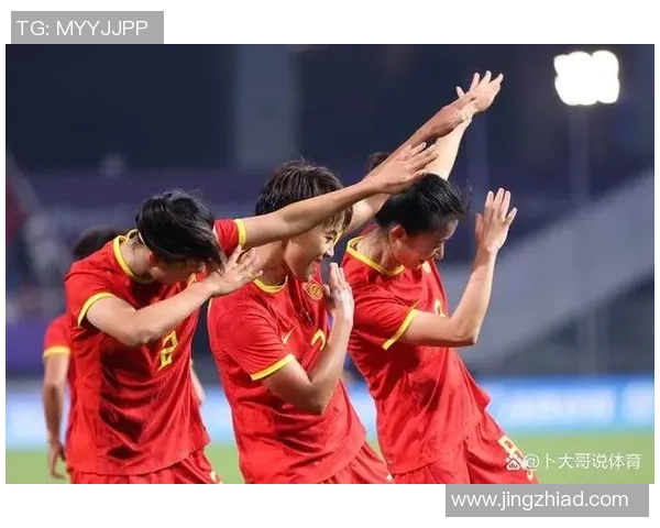 女足亚冠争议判罚风云！武汉女足两次获益，黄宝莹禁区手球点球被撤销